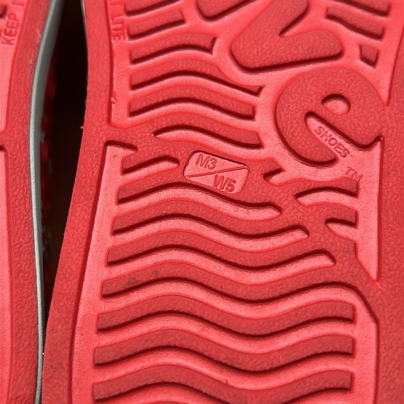 Native x Disney Mickey Mouse Minnie Mouse Jefferson Slip Ons Women's 5 - Picture 9 of 11